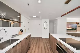 1300 Lamar Street St, Houston, TX 77010 - Photo 8