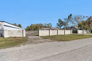 15010 Beatty Dr, Humble, TX 77396 - Photo 2