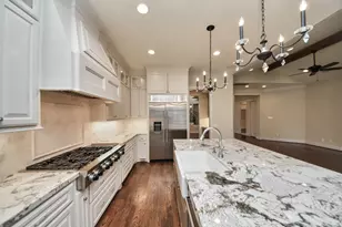 9614 Chatfield St, Houston, TX 77025 - Photo 10