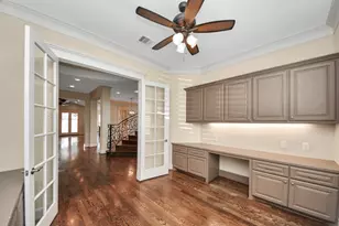 9614 Chatfield St, Houston, TX 77025 - Photo 14