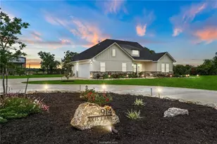 914 Axis Ln, Franklin, TX 77856 - Photo 2