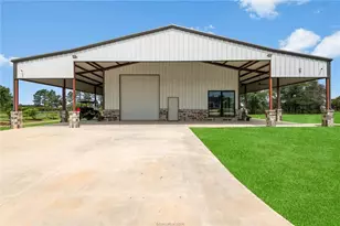 914 Axis Ln, Franklin, TX 77856 - Photo 6