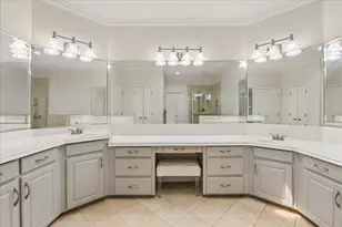 5774 Doliver Dr, Houston, TX 77057 - Photo 10