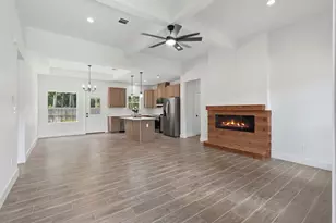 16303 Crockett Martin Ests Dr, Conroe, TX 77306 - Photo 4