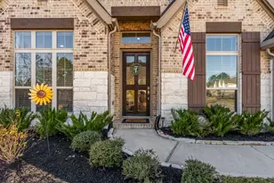 153 Sweeping Valley Dr, Montgomery, TX 77316 - Photo 2