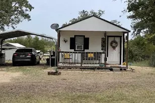 207 Hallas Rd, Somerville, TX 77879 - Photo 2