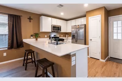 269 Bennett Loop, Angleton, TX 77515 - Photo 6