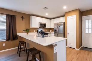 269 Bennett Loop, Angleton, TX 77515 - Photo 6