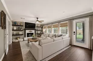 5 N Deerfoot Cir, The Woodlands, TX 77380 - Photo 2