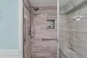 192 Barracuda St, Bayou Vista, TX 77563 - Photo 28