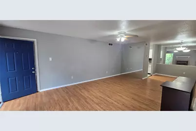 9797 Leawood Blvd #104, Houston, TX 77099 - Photo 2