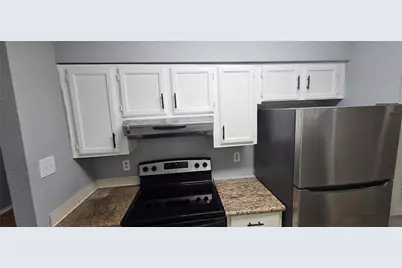 9797 Leawood Blvd #104, Houston, TX 77099 - Photo 6