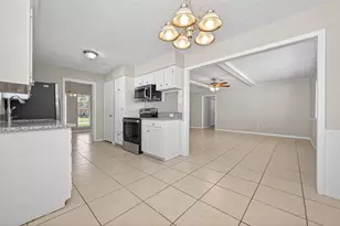 23015 Canyon Lake Dr, Spring, TX 77373 - Photo 18