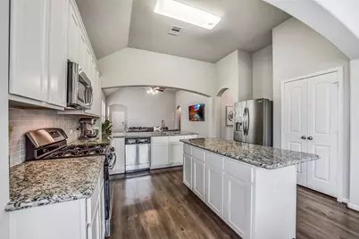 10434 Moraine Lake Drive, Humble, TX 77396 - Photo 12