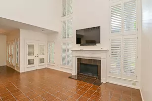 294 Sugar Berry Cir, Houston, TX 77024 - Photo 6