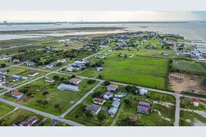 1215 Pickney Avenue, Port Bolivar, TX 77650 - Photo 32