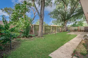 8406 Beechaven Rd, Houston, TX 77571 - Photo 38