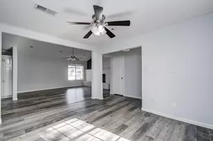 8406 Beechaven Rd, Houston, TX 77571 - Photo 20