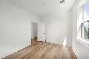 835 Elkhart St, Houston, TX 77091 - Photo 24