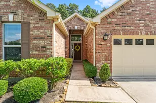 1918 Elkington Cir, Conroe, TX 77304 - Photo 2