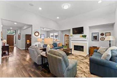 1918 Elkington Circle, Conroe, TX 77304 - Photo 8