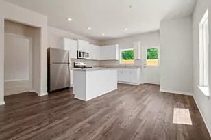 8207 Vanilla Orchid Dr, Houston, TX 77016 - Photo 4