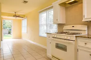 1409 Winnie St, Galveston, TX 77550 - Photo 8