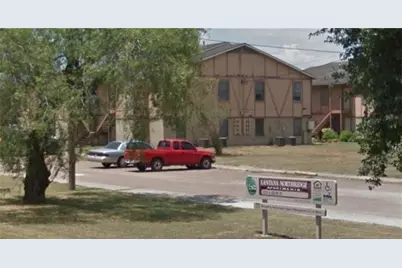 2200 N Adams Street, Beeville, TX 78102 - Photo 2