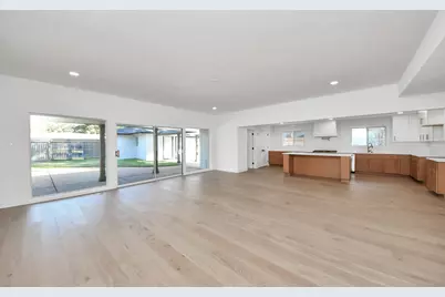 5330 Dumfries Drive, Houston, TX 77096 - Photo 8