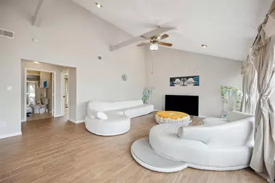911 Brook Forest Drive, Conroe, TX 77385 - Photo 14