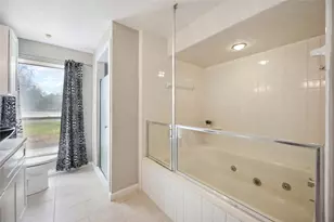 911 Brook Forest Dr, Conroe, TX 77385 - Photo 24