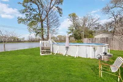 911 Brook Forest Drive, Conroe, TX 77385 - Photo 32