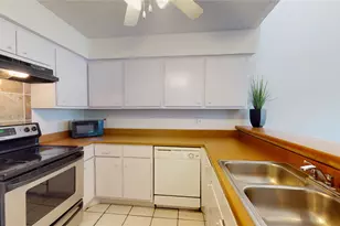 12250 Coppertree Ln, Houston, TX 77035 - Photo 8