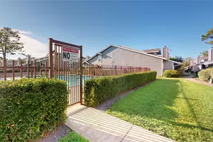 12250 Coppertree Ln, Houston, TX 77035 - Photo 20