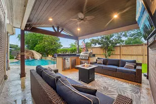 2917 Auburn Creek Ln, League City, TX 77573 - Photo 2