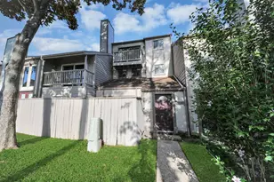 1059 Country Pl Dr, Houston, TX 77079 - Photo 4