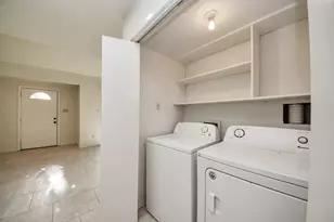 1059 Country Pl Dr, Houston, TX 77079 - Photo 20