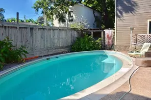 404 Hawthorne St, Houston, TX 77006 - Photo 1