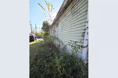 7933 Goode Street, Houston, TX 77012 - Photo 8