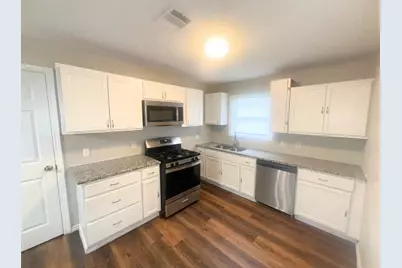 8238 Homewood Lane, Houston, TX 77028 - Photo 8