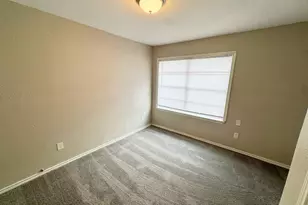 8238 Homewood Ln, Houston, TX 77028 - Photo 14