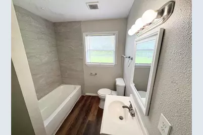8238 Homewood Lane, Houston, TX 77028 - Photo 16