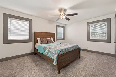 10054 Cedardale Drive, Houston, TX 77055 - Photo 30