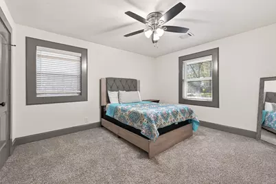 10054 Cedardale Drive, Houston, TX 77055 - Photo 26