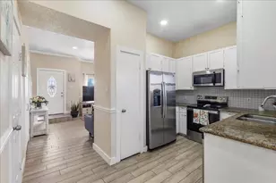 12926 Grovemill Dr, Houston, TX 77045 - Photo 10