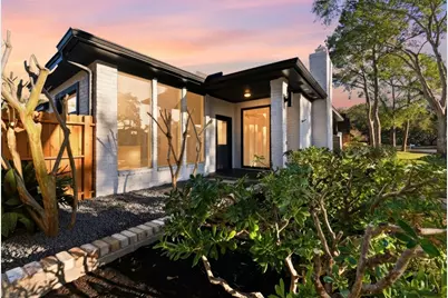 12034 Sugar Springs Drive, Houston, TX 77077 - Photo 4