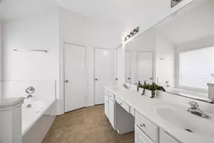 8327 Sonesta Point Ln, Houston, TX 77083 - Photo 4