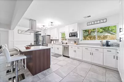 1206 Timber Lane, Friendswood, TX 77546 - Photo 2