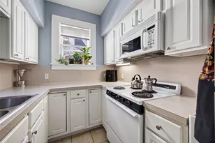 711 Fargo St, Houston, TX 77006 - Photo 10