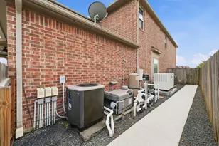 7403 Woodward Springs Dr, Pearland, TX 77584 - Photo 44
